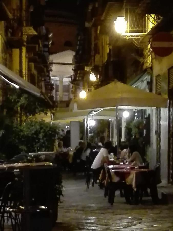 Ferienwohnung Casa Del Cioccolato Palermo Exterior foto